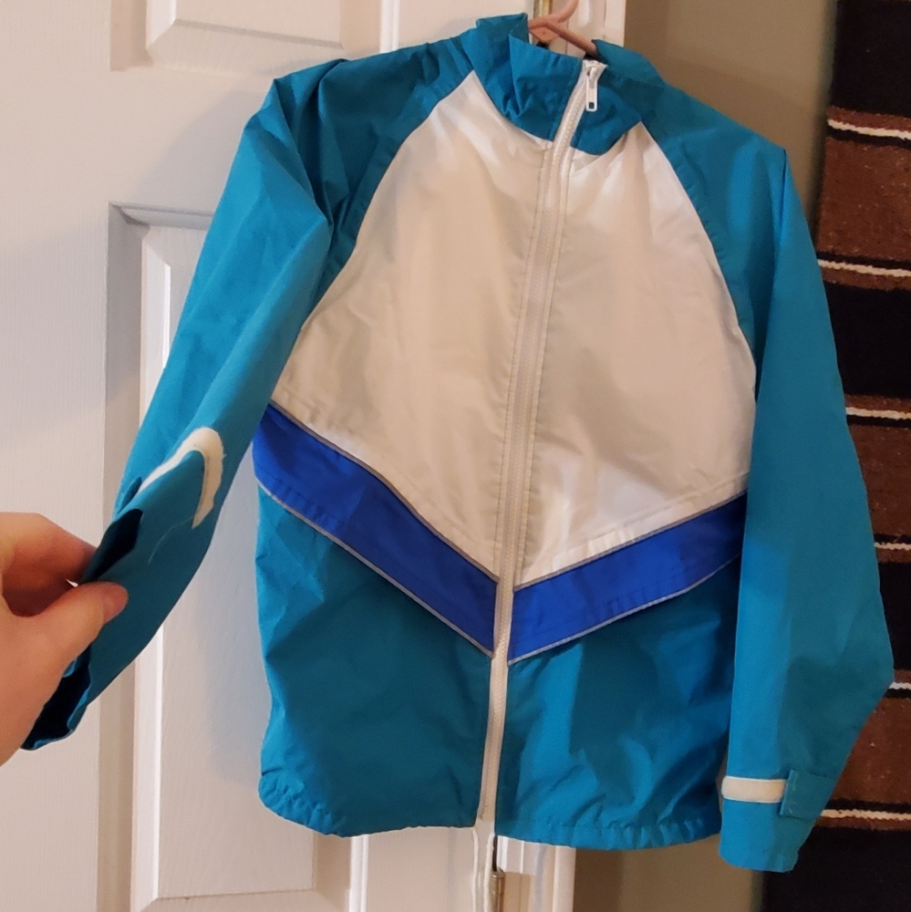 Color block windbreaker